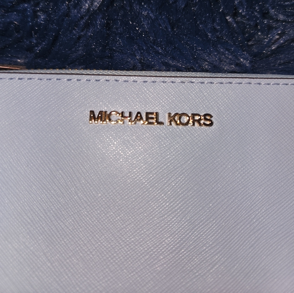 Nwt michael kors powder blue jet set travel lg 3 qtr zip saffiano leather wallet - Picture 3 of 7